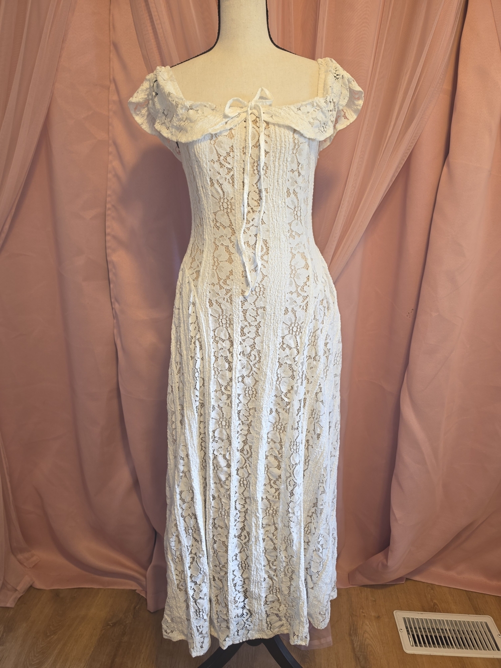 Cider White Lace Off-Shoulder Maxi Dress